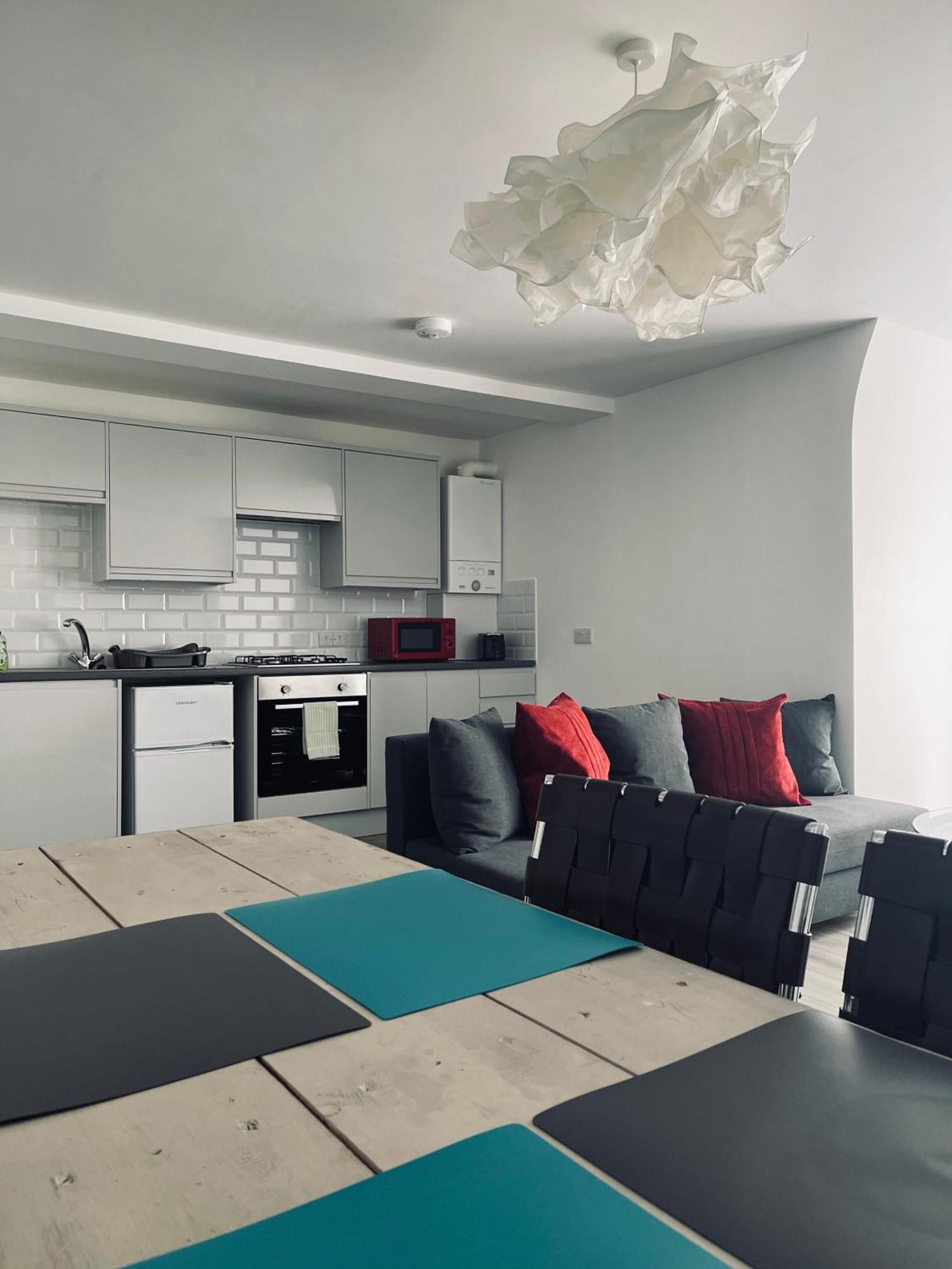 One Bedroom Apartment, No 4 Илфракомб Екстериор снимка