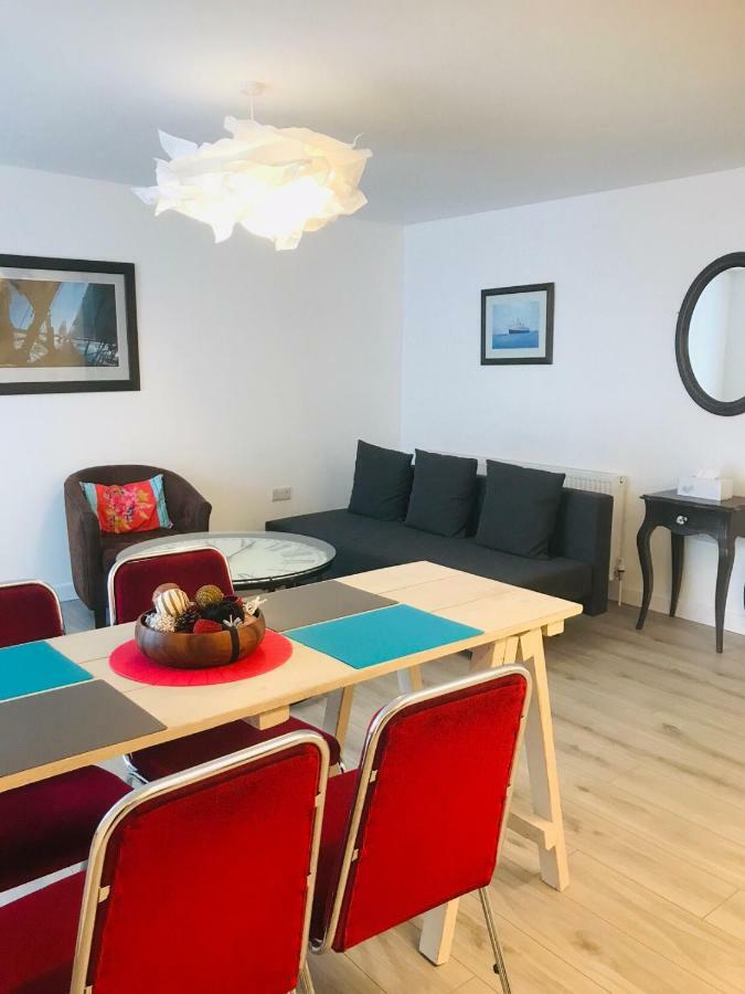 One Bedroom Apartment, No 4 Илфракомб Екстериор снимка