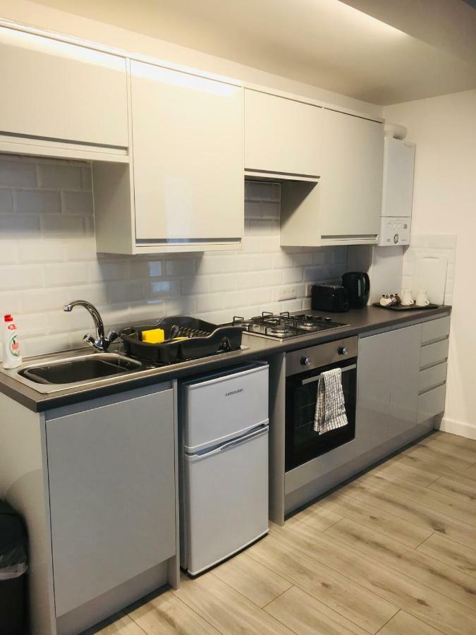 One Bedroom Apartment, No 4 Илфракомб Екстериор снимка